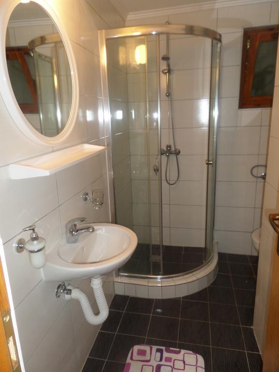 Guesthouse Titi Мостар Экстерьер фото